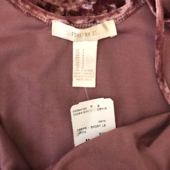 Pink velvet dress - Picture 3 of 4